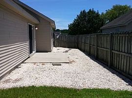 2305 Horizon Ct, Wilmingt Rent 650 Deposit 650 Total 1300 in Wilmington, NC (Photo 5 of 6)