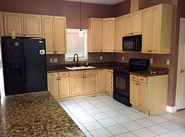 1312 Dock St, Wilmington, Rent 550 Deposit 550 Total 1100 in Wilmington, NC (Photo 7 of 7)