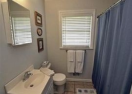 214 Huntington Rd, Wilmin Rent 650 Deposit 650 Total 1300 in Wilmington, NC (Photo 5 of 8)