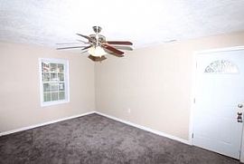 4127 Knollwood Dr, Fayett Rent 500 Deposit 500 Total 1000 in Fayetteville, NC (Photo 6 of 10)