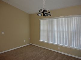 Single Family Home For Rent in Leesburg, FL (Photo 2 of 8)