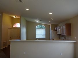 Single Family Home For Rent in Titusville, FL (Photo 7 of 10)