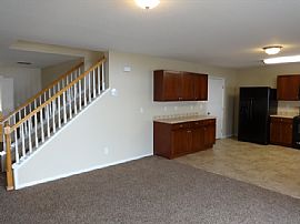 Single Family Home For Rent in Denver, CO (Photo 6 of 8)