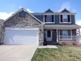 Single Family Home For Rent in Castle Rock, CO