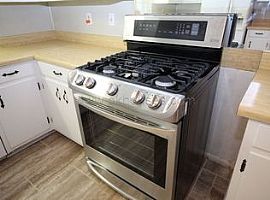 220 Erwin Cir, Vestavia, Al 35216 in Vestavia, AL (Photo 2 of 7)