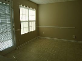 Single Family Home For Rent in Morrow, GA (Photo 3 of 5)