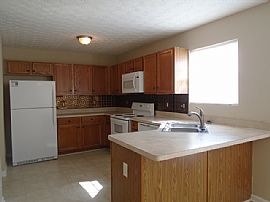 Single Family Home For Rent in Morrow, GA (Photo 4 of 5)