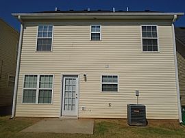 Single Family Home For Rent in Morrow, GA (Photo 5 of 5)