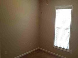 Single Family Home For Rent in Newnan, GA (Photo 7 of 10)