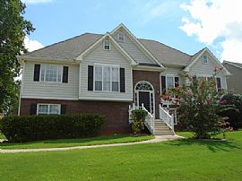 Single Family Home For Rent in Acworth, GA