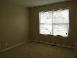 Single Family Home For Rent in Acworth, GA (Photo 10 of 12)