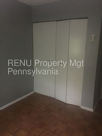 Single Family Home For Rent in Sharon Hill, PA (Photo 5 of 8)