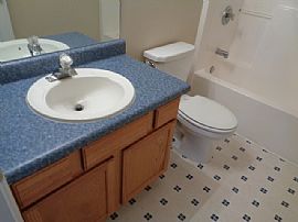 Single Family Home For Rent in Buford, GA (Photo 10 of 12)