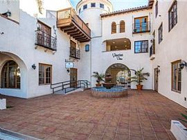 2 Beds 2.5 Baths Home in San Clemente, CA