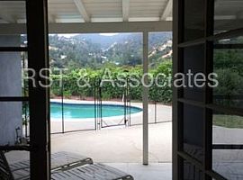 3 Beds 2 Bath Home in Encino, CA (Photo 3 of 4)