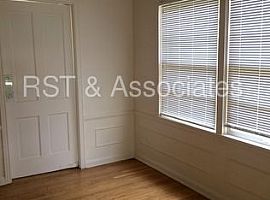 2 Beds 1 Bath Home in Santa Monica, CA (Photo 3 of 4)