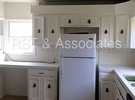 2 Beds 1 Bath Home in Santa Monica, CA (Photo 4 of 4)