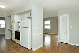 2032 New Orleans Dr, Lexington, Ky 40505 3 Beds 1.5 Baths 1,225 in Lexington, KY (Photo 4 of 9)