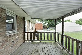 2032 New Orleans Dr, Lexington, Ky 40505 3 Beds 1.5 Baths 1,225 in Lexington, KY (Photo 8 of 9)