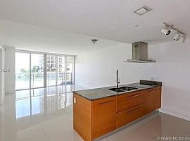 465 Brickell Ave in Miami, FL (Photo 2 of 9)