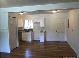 301 Ne 56th St in Miami, FL (Photo 5 of 10)