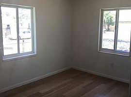 301 Ne 56th St in Miami, FL (Photo 7 of 10)