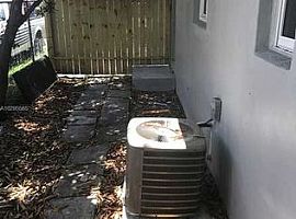 301 Ne 56th St in Miami, FL (Photo 9 of 10)