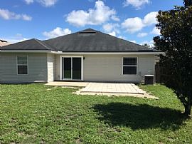 Single Family Home For Rent in Green Cove Springs, FL (Photo 5 of 5)