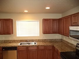 Single Family Home For Rent in Boise, ID (Photo 6 of 7)