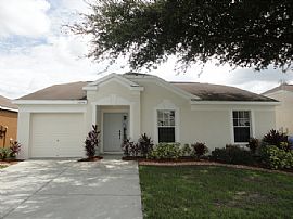 7703 Merchantville Circle Zephyrhills, Fl 33540 in Zephyrhills, FL