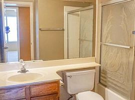 Come Make This 3 Bedroom Paradise Your Own in Gilbert, AZ (Photo 7 of 10)