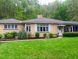 3 Beds 2 Baths in Valley Grove, WV
