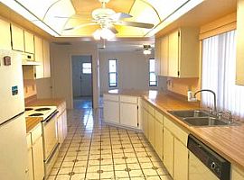 1015 Se 18th Ave, Cape Coral, Fl 33990 3 Beds 2 Baths 1,880 Sqf in Cape Coral, FL (Photo 7 of 9)