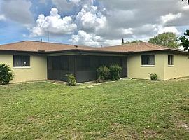 1015 Se 18th Ave, Cape Coral, Fl 33990 3 Beds 2 Baths 1,880 Sqf in Cape Coral, FL (Photo 9 of 9)