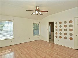 3 Bed, 1514 Dillon Lake Bnd in Leander, TX (Photo 11 of 12)