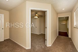 Single Family Home For Rent in Decatur, GA (Photo 9 of 12)