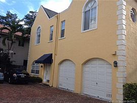 3 Beds 2 Baths in Miami, FL