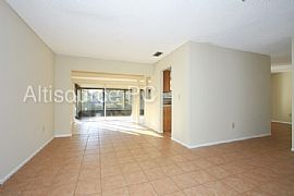 Single Family Home For Rent in Port Charlotte, FL (Photo 2 of 11)