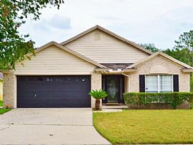 4 Beds 2 Baths in Jacksonville, FL