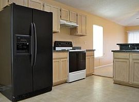 4 Beds 2 Baths in Jacksonville, FL (Photo 3 of 3)