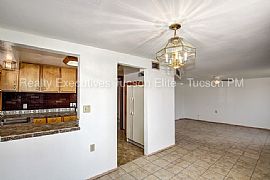 Single Family Home For Rent in Tucson, AZ (Photo 4 of 11)
