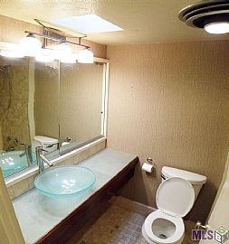 1777 Carl Ave, Baton Rouge, La 70808 3 Beds 2 Baths 1,694 Sqft in Baton Rouge, LA (Photo 11 of 12)