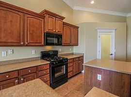  7226 S 73rd Ln, Laveen, Az 85339 4 Beds 2 Baths 2,442 Sqft in Laveen, AZ (Photo 7 of 10)