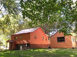  29 Sawyer Rd, Wells, Me 04090 2 Beds 1 Bath 800 Sqft in Wells, ME (Photo 2 of 5)