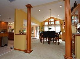 112 Spring Glen Dr, Meriden, Ct 06451 in Meriden, CT (Photo 10 of 12)