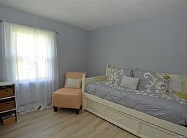 112 Spring Glen Dr, Meriden, Ct 06451 in Meriden, CT (Photo 11 of 12)