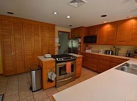 112 Spring Glen Dr, Meriden, Ct 06451 in Meriden, CT (Photo 4 of 12)