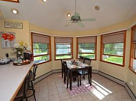 112 Spring Glen Dr, Meriden, Ct 06451 in Meriden, CT (Photo 6 of 12)