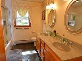 112 Spring Glen Dr, Meriden, Ct 06451 in Meriden, CT (Photo 8 of 12)