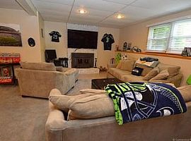 112 Spring Glen Dr, Meriden, Ct 06451 in Meriden, CT (Photo 9 of 12)